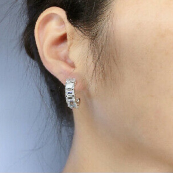 New Sterling silver diamond earrings - Picture 5 of 5